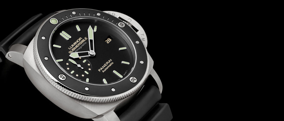 Panerai Luminor Submersible