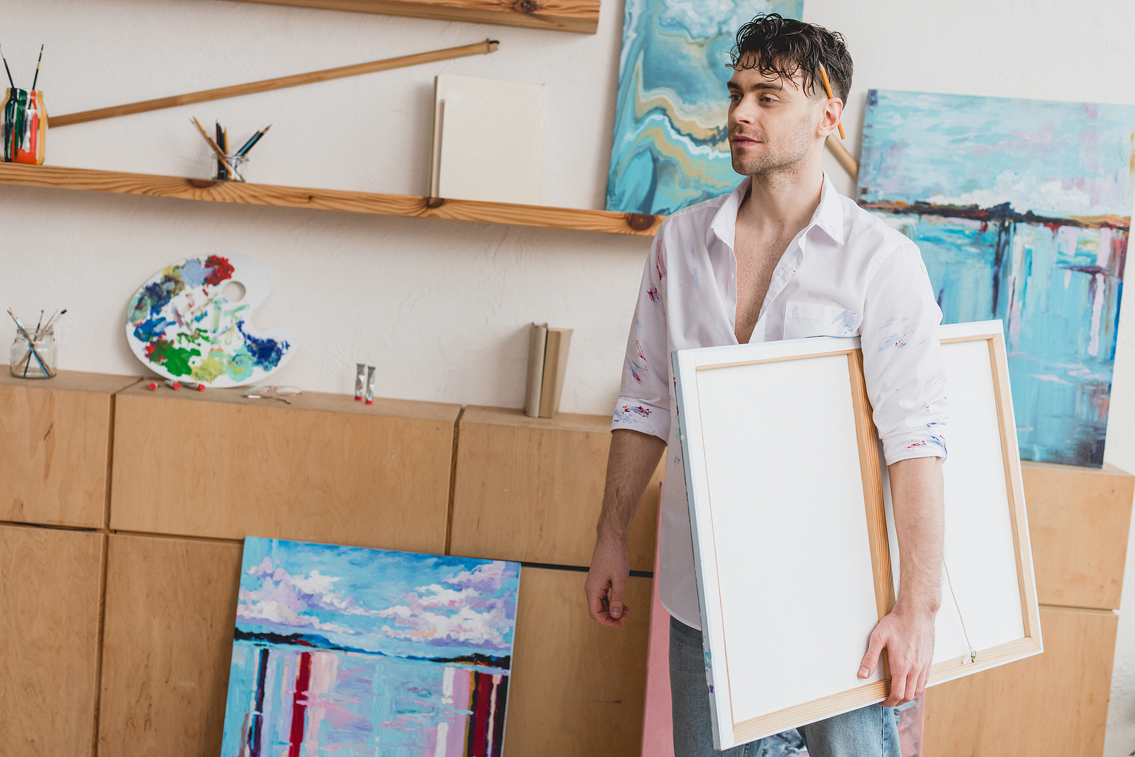 Moving Wall Art: Top 3 Do’s and Don’ts for Beginners | 300Magazine