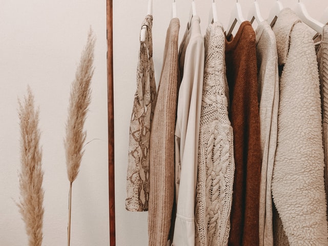 How to Build a Minimalist Wardrobe