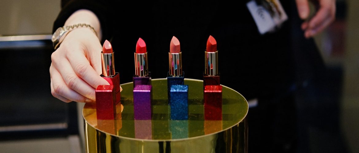 5 Tips for Choosing the Best Lipstick in 2022