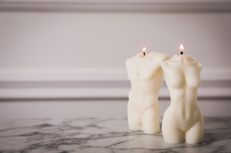 Candle Trends in 2022: Materials, Shapes, and Scents