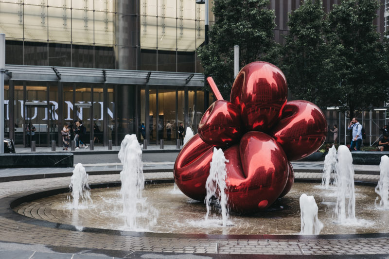 Art Characteristics Distinguishing the Work of Jeff Koons