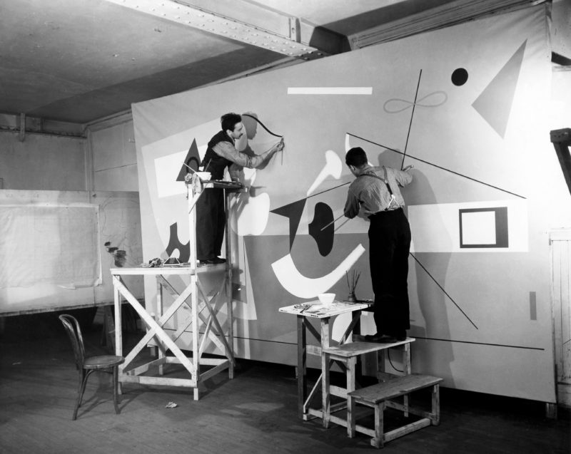 De Stijl: Art Deco, Geometric Forms, and Piet Mondrian