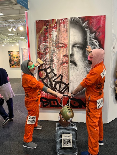 Live Art Performance by the Artist Duo SOLONOI at Artexpo New York 2024