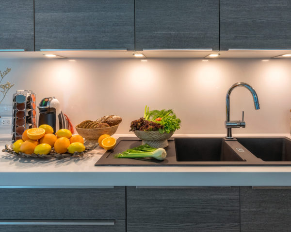8 Tips for Choosing Your Next Kitchen Faucet in 2024