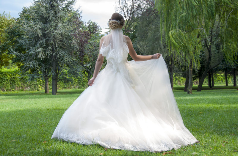 Top 7 Bridal Beauty Services for a Flawless Wedding Day