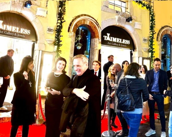 Memory and Time: Christmas Festivities at Taimeless Art Gallery Memory and Time: Christmas Festivities at Taimeless Art Gallery